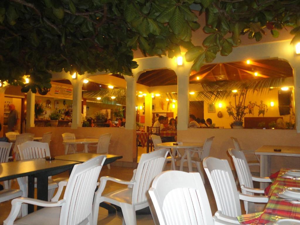 Sunset Bay Club & Seaside Dive Resort Salisbury Exterior photo